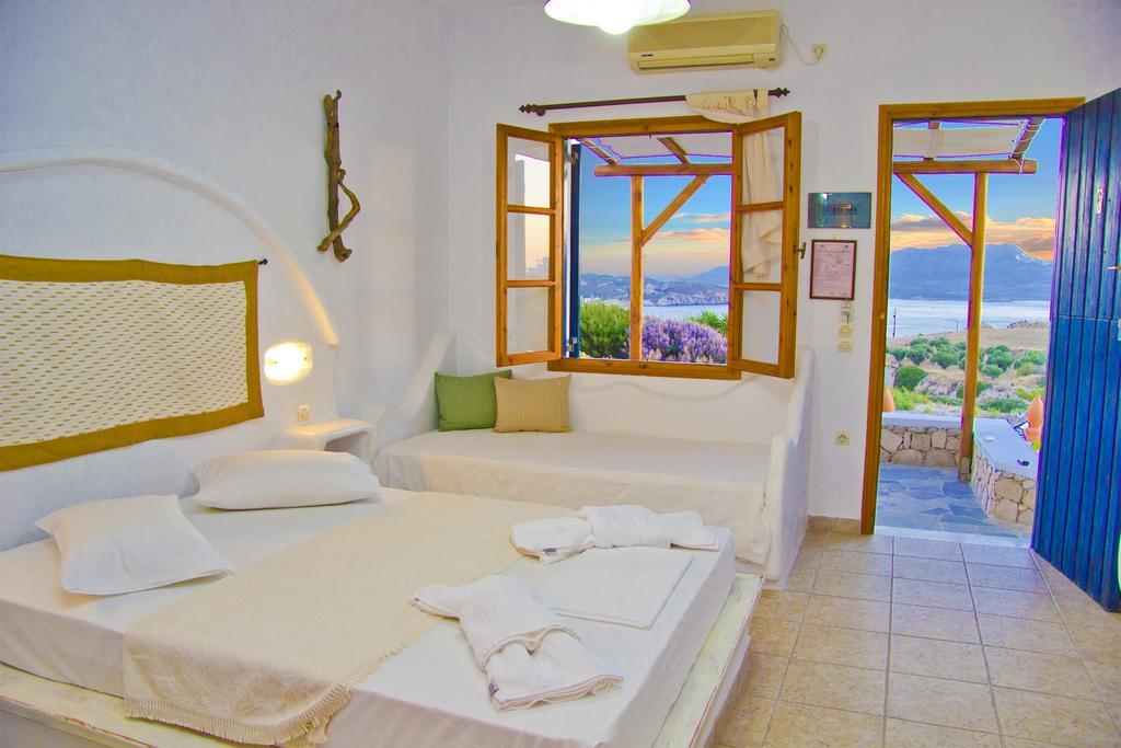 Margaritari Studios Milos Adamantas  Room photo